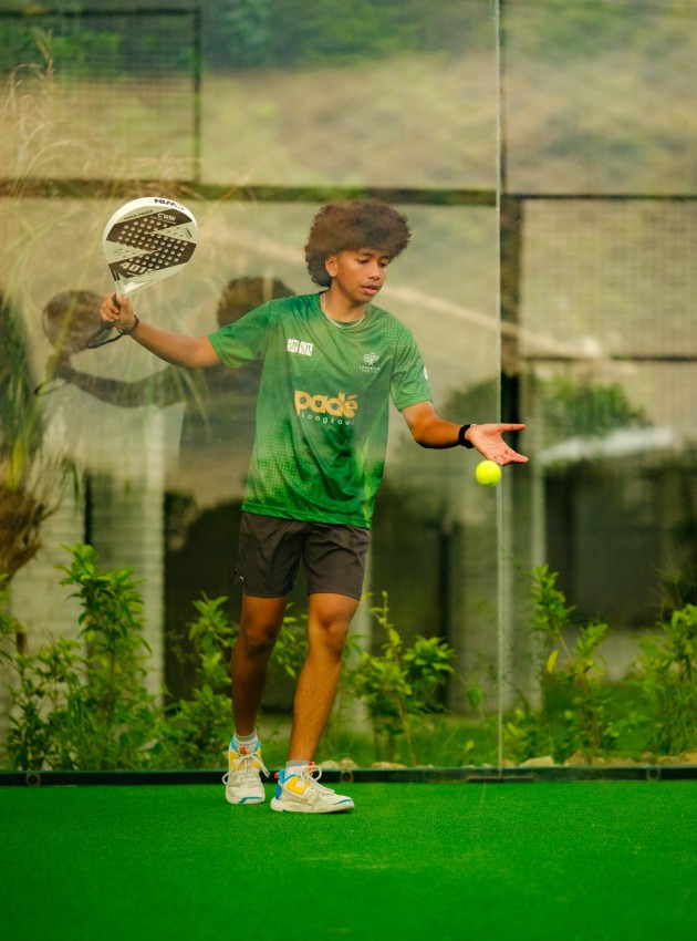 Padel court at Padé